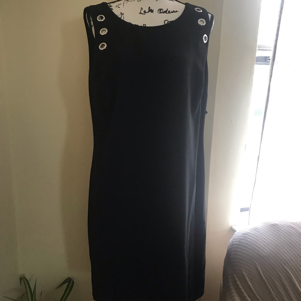 Sandra Darren Crepe Black Dress - Picture 1 of 5